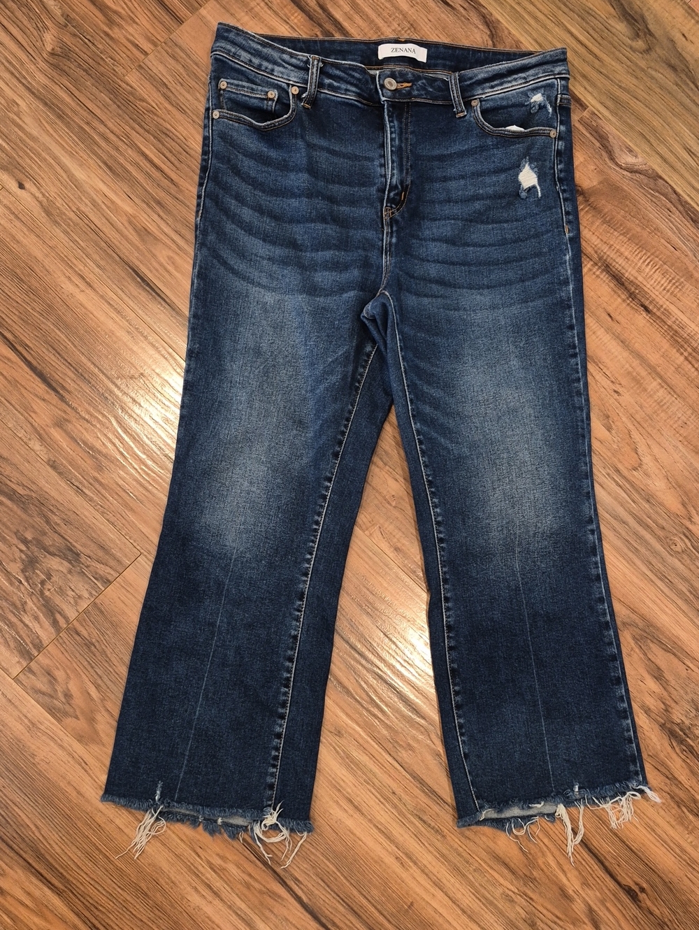 💥💙 Zenana Outfitters Women's Dark Blue Straight Leg Frayed Hem Jeans